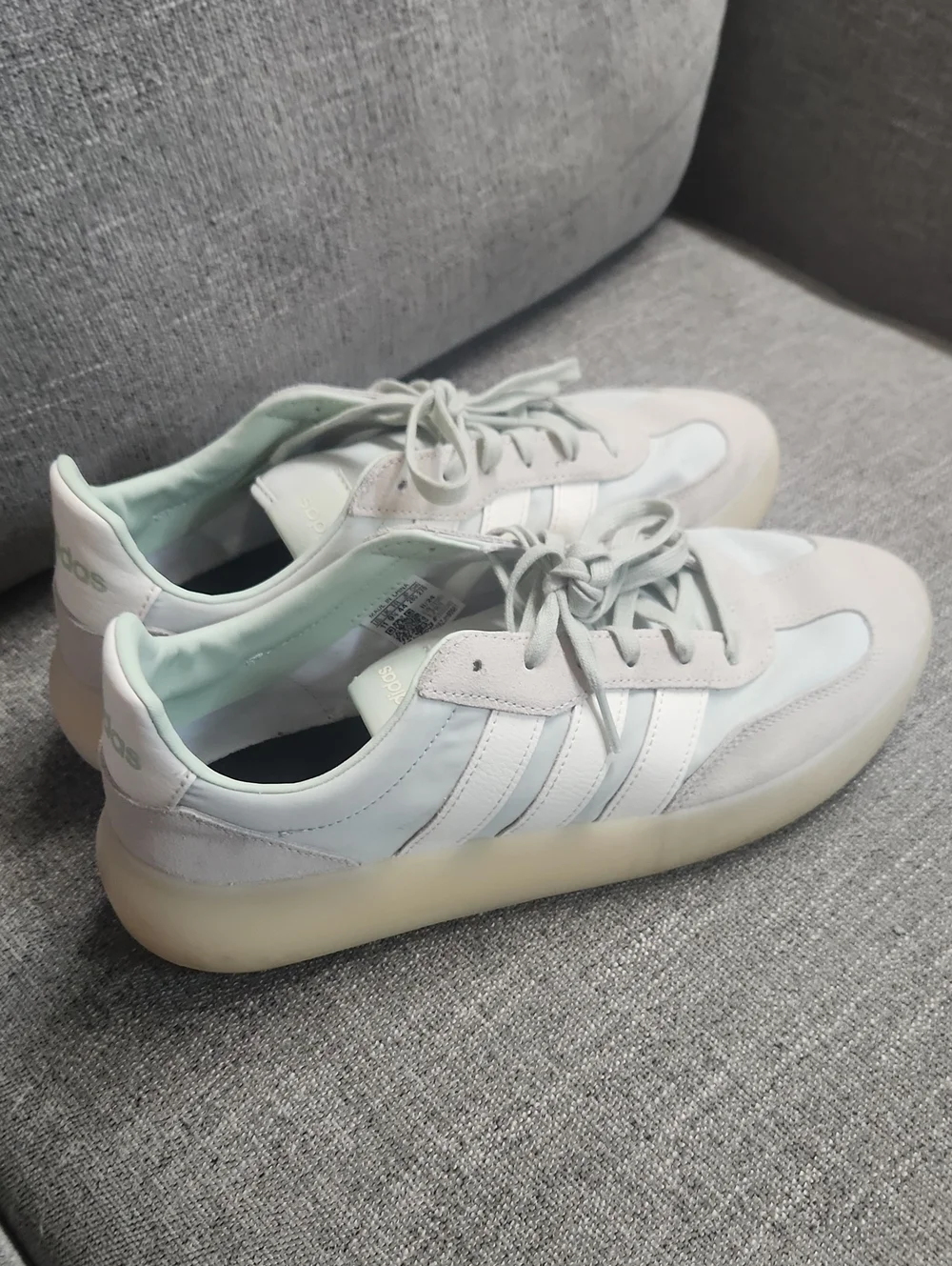 Adidas Women’s Barreda Linen Green And Cream Casual Sneakers Size 11